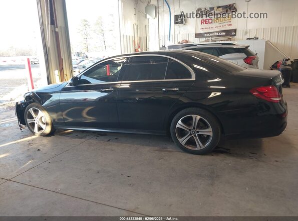 W1KZF8EB6LA802510 2020 MERCEDES-BENZ E-CLASS Black Widok wnętrza 360 stopni