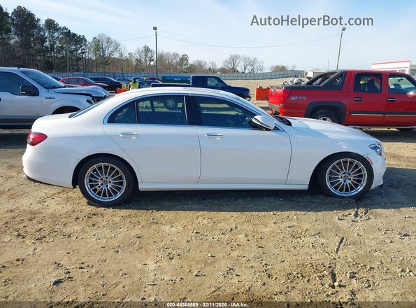 W1KZF8EB7MA967225 2021 MERCEDES-BENZ E-CLASS White Widok wnętrza z tyłu