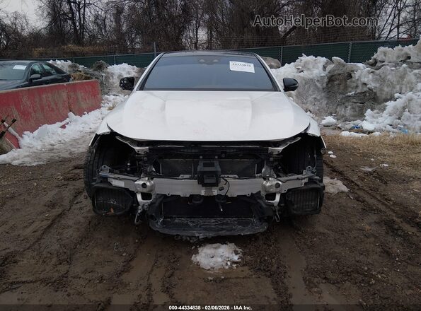 W1KZF8KB1MA952000 2021 MERCEDES-BENZ AMG E 63 Белый Вид задней части салона