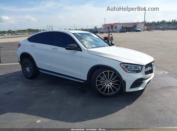 W1N0J8EB8MF877529 2021 MERCEDES-BENZ GLC 300 Белый Передняя правая четверть