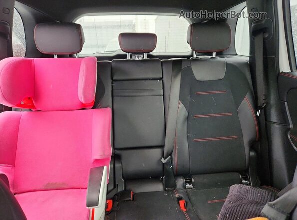 W1N4M4HB2PW328135 2023 MERCEDES-BENZ GLB-CLASS Белый Вид задних сидений