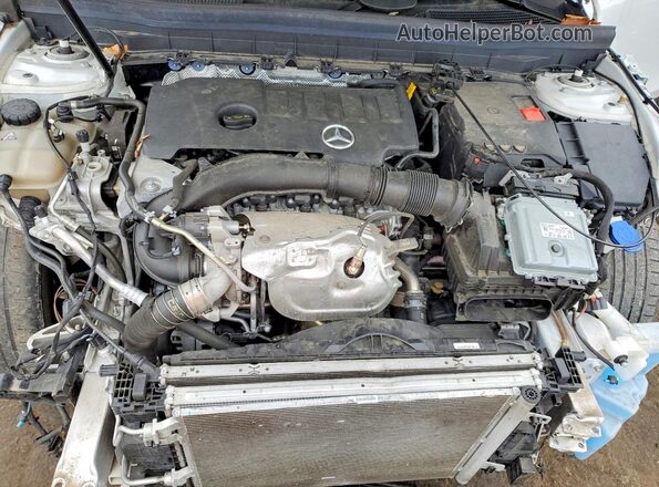W1N4M4HB4NW191616 2022 MERCEDES-BENZ GLB-CLASS Белый Вид подкапотного пространства