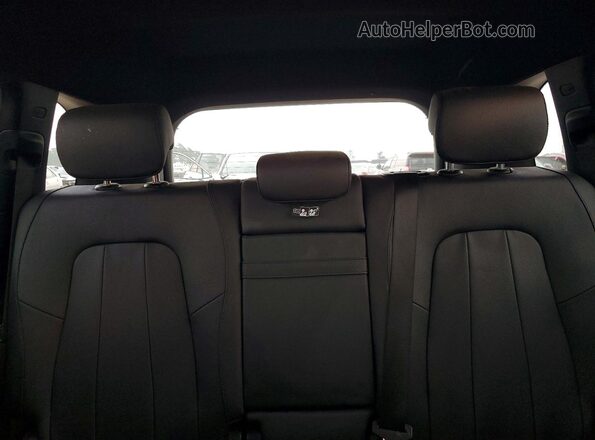 W1N4M4HB4PW336401 2023 MERCEDES-BENZ GLB-CLASS White Widok tylnych siedzeń