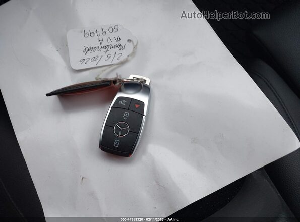 W1N4M4HB4RW352908 2024 MERCEDES-BENZ GLB-CLASS Черный Вид панели приборов