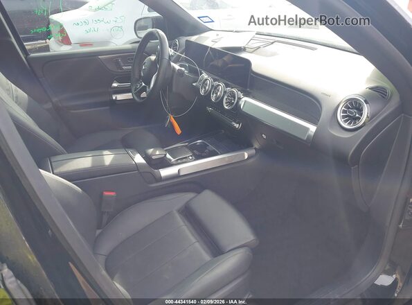 W1N4M4HB7PW277036 2023 MERCEDES-BENZ GLB-CLASS Черный Вид салона спереди