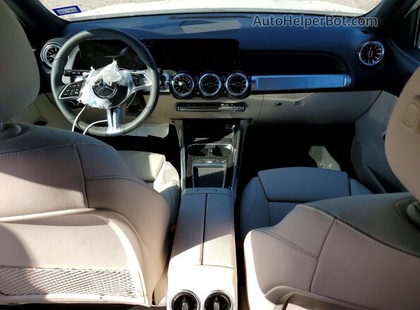 W1N9M0CB8SN130132 2025 MERCEDES-BENZ EQB Белый Вид панели приборов