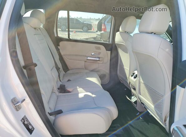 W1N9M0CB8SN130132 2025 MERCEDES-BENZ EQB Белый Вид задней части салона