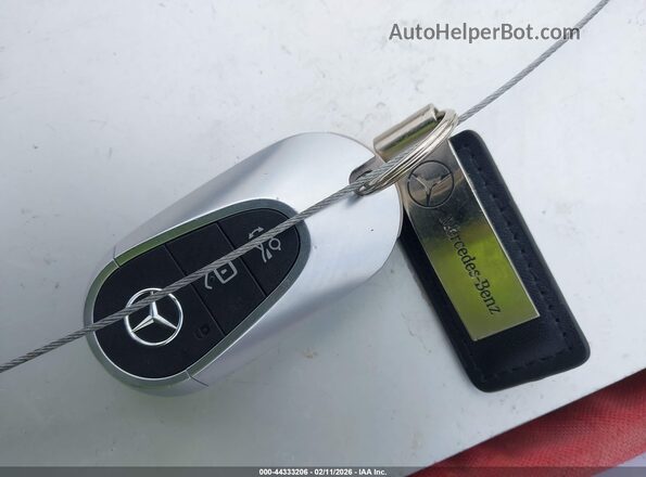 W1NKJ4HB3RF144664 2024 MERCEDES-BENZ GLC 300 Синий Вид панели приборов
