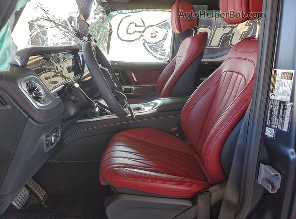 W1NWH1AB3SX021680 2025 MERCEDES-BENZ G-CLASS Черный Вид салона спереди
