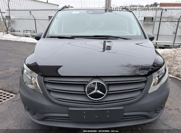 W1WV0FEY2P4332245 2023 MERCEDES-BENZ METRIS Черный Вид спереди