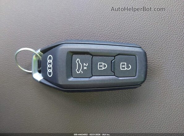 WA114BGF5SA020167 2025 AUDI Q6 E-TRON Черный Вид панели приборов