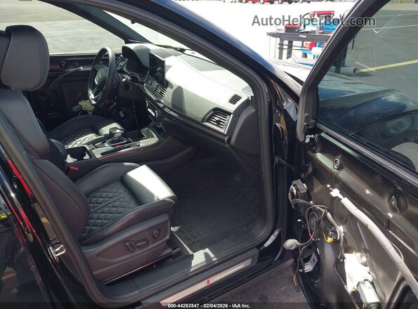 WA124AFY8R2101511 2024 AUDI SQ5 Черный Вид салона спереди