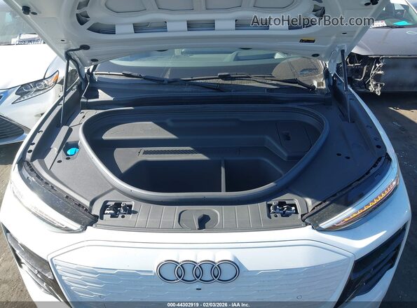 WA124BGF0SA026088 2025 AUDI Q6 E-TRON White Вид ззаду