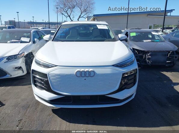 WA124BGF0SA026088 2025 AUDI Q6 E-TRON White Вид щитка приладів