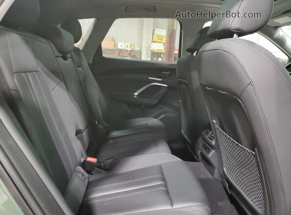 WA12AAGU8S2025802 2025 AUDI Q5 Зеленый Вид задней части салона
