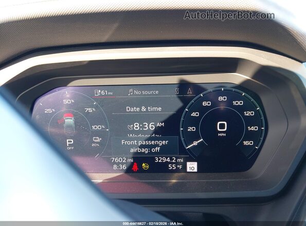 WA13UBFZ8RP082464 2024 AUDI Q4 E-TRON Синий Вид задних сидений