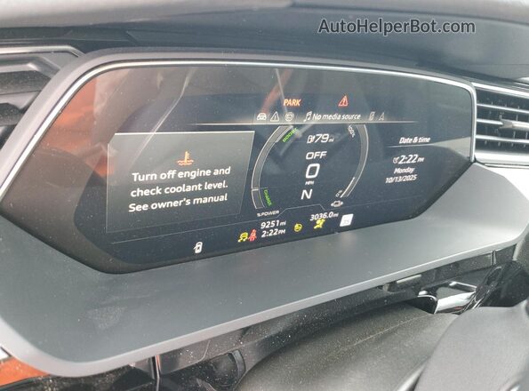 WA15AAGE2RB041770 2024 AUDI Q8 Белый Вид щитка приборов