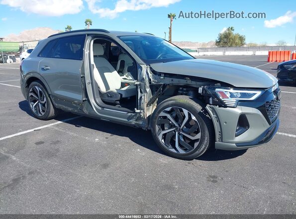 WA15AAGE3RB056665 2024 AUDI Q8 E-TRON Серый Передняя правая четверть