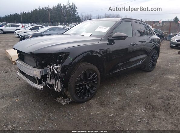 WA16AAGE4RB052497 2024 AUDI Q8 E-TRON Черный Передняя левая четверть