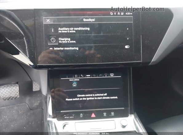 WA16AAGE7RB029408 2024 AUDI Q8 E-TRON Серый 