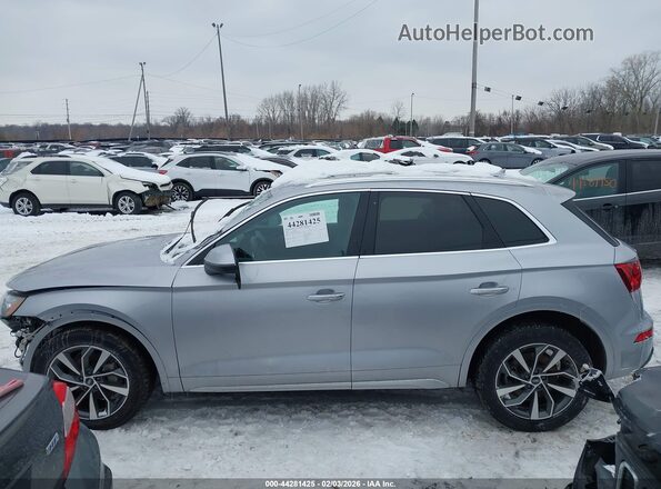 WA1AAAFYXM2132238 2021 AUDI Q5 Silver Widok wnętrza 360 stopni