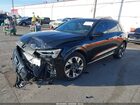 2022 Audi E-tron Premium Quattro Черный vin: WA1AAAGE1NB005657