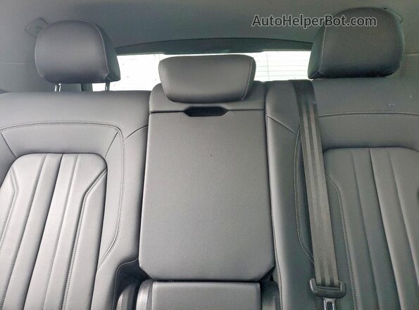 WA1ABAFY8P2061686 2023 AUDI Q5 Черный Вид задних сидений
