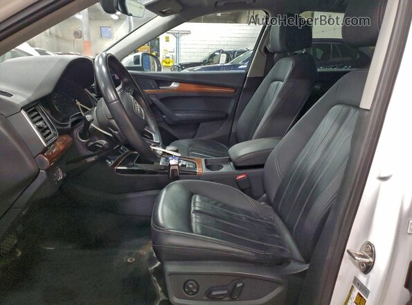 WA1ABAFY9P2013842 2023 AUDI Q5 Белый Вид салона спереди