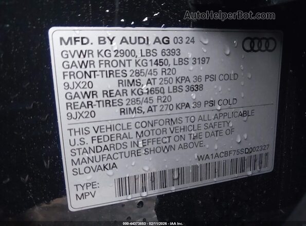 WA1ACBF75SD002327 2025 AUDI Q7 Black Widok komory silnika