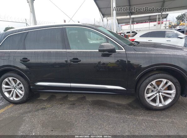 WA1ACBF75SD002327 2025 AUDI Q7 Black Widok wnętrza z tyłu