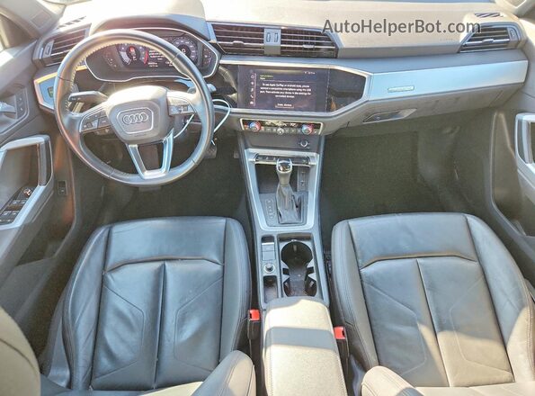 WA1AECF31K1076553 2019 AUDI Q3 Черный Вид панели приборов