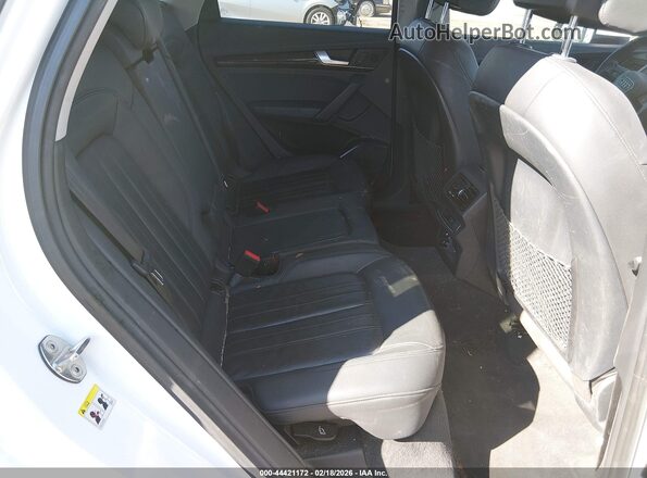 WA1ANAFYXK2116560 2019 AUDI Q5 Белый Вид наклейки с VIN-кодом