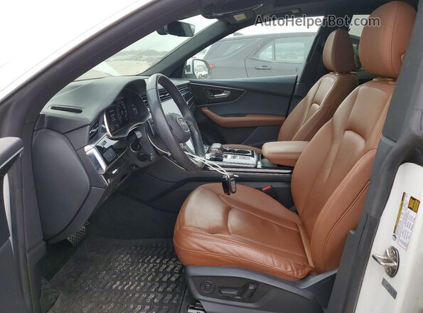 WA1AVAF1XKD009693 2019 AUDI Q8 Белый Вид панели приборов