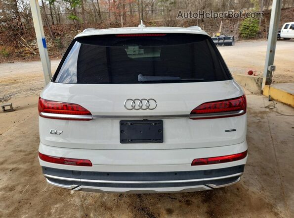 WA1AXAF72LD004925 2020 AUDI Q7 White Вид ззаду