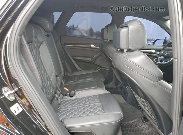 WA1B4AFY2R2021833 2024 AUDI SQ5 Черный Вид задней части салона