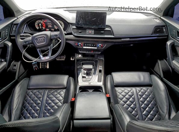 WA1B4AFY2R2021833 2024 AUDI SQ5 Черный Вид панели приборов