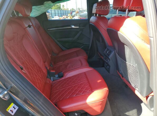 WA1B4AFY5L2120234 2020 AUDI SQ5 Gray Вид задньої частини салону