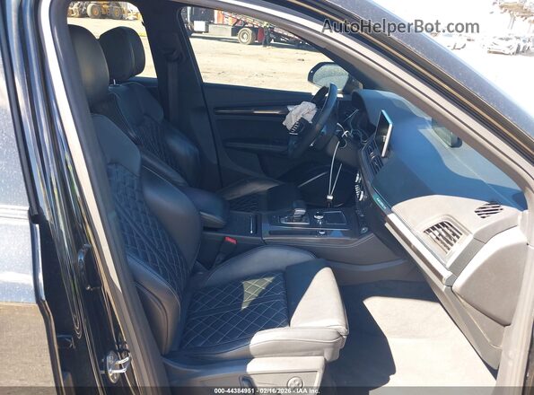 WA1B4AFY6K2127675 2019 AUDI SQ5 Черный Вид салона спереди