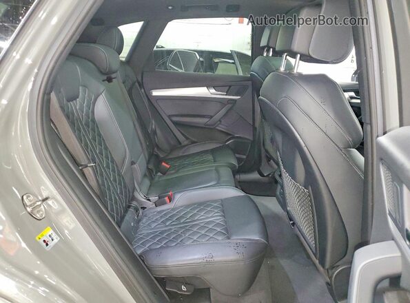 WA1B4AFY7M2025644 2021 AUDI SQ5 Gray Widok wnętrza z tyłu