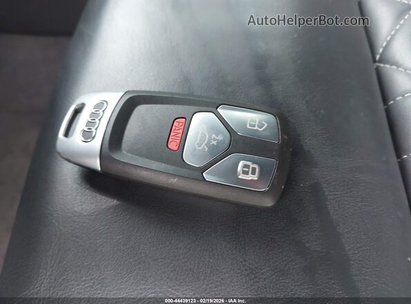 WA1B4AFY9M2042199 2021 AUDI SQ5 Dark Blue Вид панели приборов
