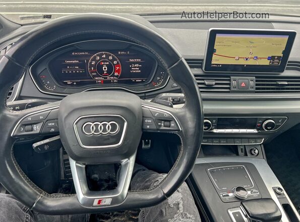WA1B4AFYXK2022198 2019 AUDI SQ5 Серый Вид салона спереди