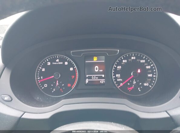 WA1BCCFS7JR013765 2018 AUDI Q3 Серый Вид задних сидений