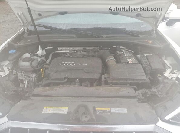 WA1BECF3XK1066835 2019 AUDI Q3 White Vista del compartimento del motor