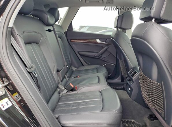 WA1BNAFY5J2000587 2018 AUDI Q5 Black Widok wnętrza z tyłu