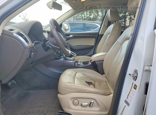 WA1C2AFP1HA066347 2017 AUDI Q5 White Widok wnętrza z przodu