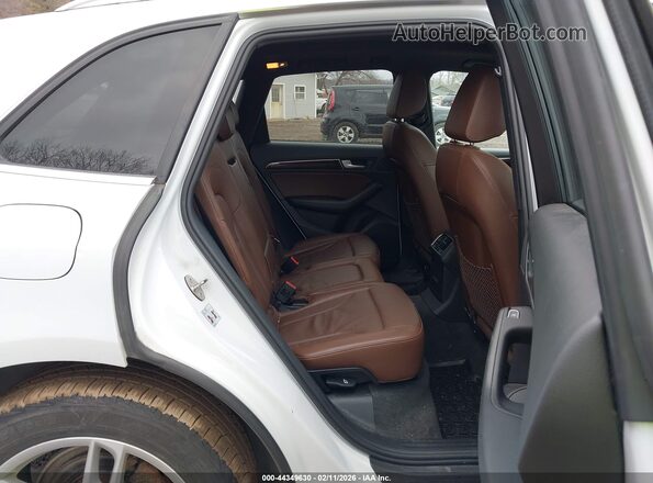 WA1C2AFPXHA063656 2017 AUDI Q5 White Вид наклейки з VIN-кодом