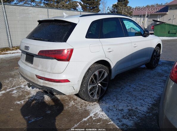 WA1C4AFY0R2038621 2024 AUDI SQ5 Белый Задняя правая четверть