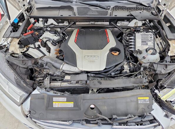 WA1C4AFY4J2204658 2018 AUDI SQ5 Белый Вид задней части салона