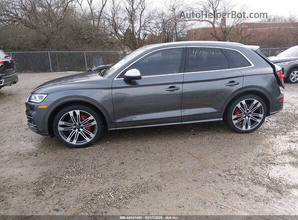 WA1C4AFY9J2140780 2018 AUDI SQ5 Gray Widok wnętrza 360 stopni