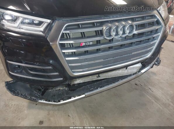 WA1C4AFY9J2182477 2018 AUDI SQ5 Черный Вид спереди